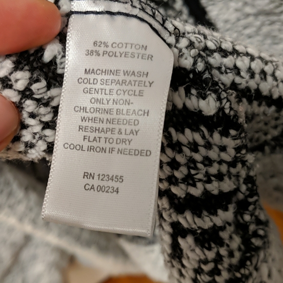 Cardigan - Picture 7 of 7